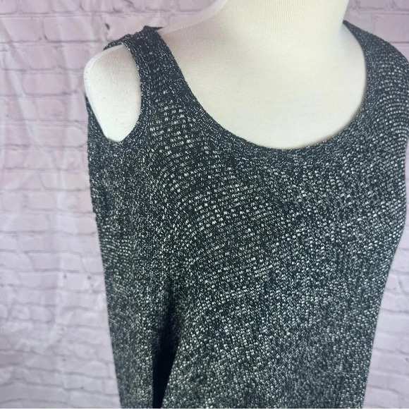 democracy black and white asymmetrical pullover top size XL - Picture 3 of 7